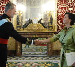 Su Majestad el Rey recibe la Carta Credencial de manos de la embajadora de la República de Estonia, Sra. Mariin Ratnik