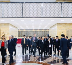 Don Felipe tras finalizar su visita a la Asamblea Nacional de la República de Corea