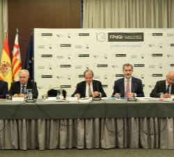 Su Majestad el Rey durante la XXI Reunión del Patronato de la Fundación Princesa de Girona