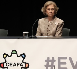 Doña Sofía durante el desarrollo del acto