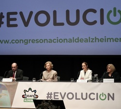 Su Majestad la Reina Doña Sofía durante el desarrollo del acto