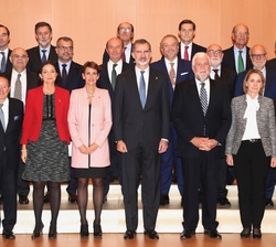 Su Majestad el Rey con la representación de Institución Futuro “Think Tank Independiente”, con motivo de su XV aniversario