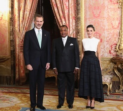 Sus Majestades los Reyes junto a Su Excelencia el Presidente de la República del Congo