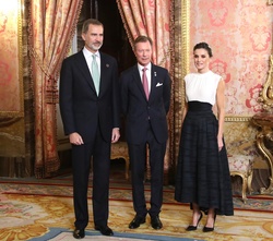 Sus Majestades los Reyes junto a Su Alteza Real Henri de Luxemburgo, Gran Duque de Luxemburgo