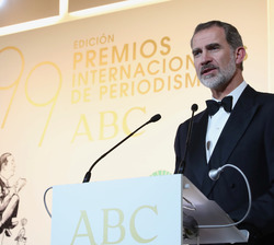 Su Majestad el Rey dirige unas palabras con motivo de la  99 Edición de los Premios Internacionales de Periodismo