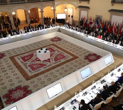 Vista general del Patio de los Austrias durante la celebración de ls reunión del Foro ASEM