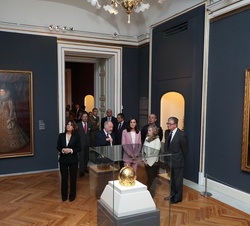 La Reina en la exposición