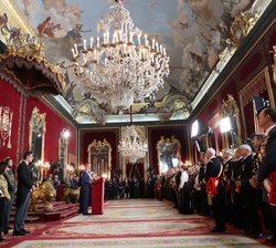 Vista general del Salón del Trono durante la intervención de Don Felipe
