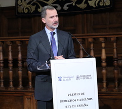 Su Majestad el Rey durante su intervención ante el público asistente