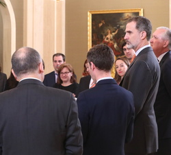 Su Majestad el Rey durante la audiencia a los nuevos Ingenieros Agrónomos del Estado