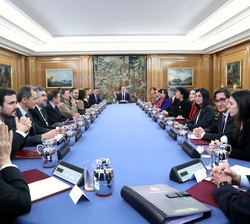 Vista general de la reunión del Consejo de Ministros, presidida por Su Majestad el Rey