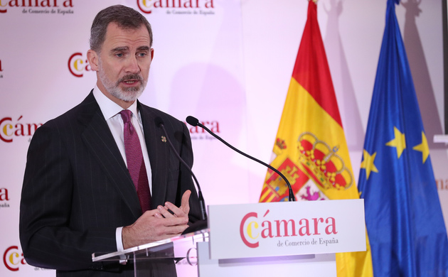 Su Majestad el Rey se dirige a los asistentes al Pleno de la Cámara de Comercio de España