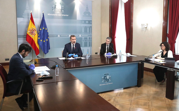 Su Majestad el Rey durante su inter durante la reunión