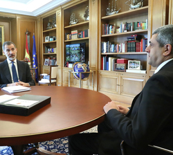 Su Majestad el Rey recibe en audiencia al secretario general de la Organización Mundial del Turismo (OMT), Zurab Pololikashvili 