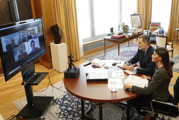 Videoconferencia de Sus Majestades los Reyes con los responsables de la Red de Parques Nacionales