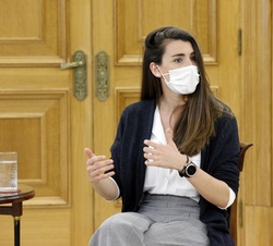Teresa Arroyo Gallego, ingeniera de Telecomunicaciones por la Universidad Polítécnica de Madrid, durante el encuentro mantenido en el Palacio de La Za