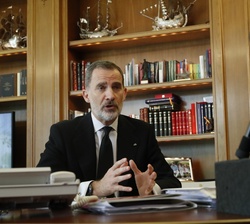 Su Majestad el Rey conversaa con los representantes de los Colegios de Administradores de Fincas