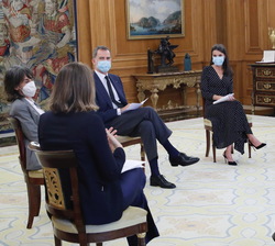 Sus Majestades los Reyes durante el desarrollo de la audiencia