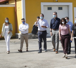Sus Majestades los Reyes recorren la Sociedad Agraria de Transformación Vega de San Martín 