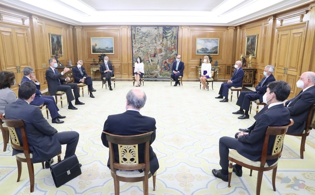 Vista general del salón de audiencias durante el encuentro mantenido por Su Majestad el Rey con una representación de la Fundación Sociedad y Empresa 