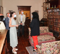 Don Felipe y Doña Letizia en las instalaciones de la Casa-Museo de Benito Pérez Galdós