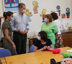 Don Felipe y Doña Letizia durante la visita al Centro Ocupacional y Granja Escuela “El Terminillo”