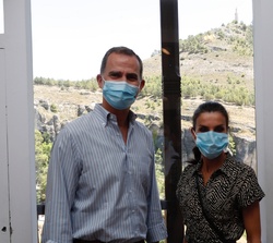 Don Felipe y Doña Letizia durante su Visita al Museo de Arte Abstracto Español