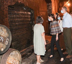 Don Felipe y Doña Letizia durante la visita