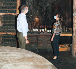 Visita de Don Felipe y Doña Letizia a Bodegas López de Heredia