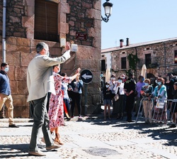 Los Reyes reciben el saludo de los visontinos