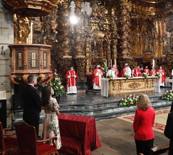 Lectura del Evangelio previa a la Ofrenda al Apóstol Santiago