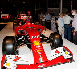 Don Felipe y Doña Letizia en su visita al Museo y Circuito Fernando Alonso presentado por el mismo