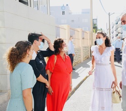 Los Reyes a su llegada a Ibiza durante los saludos de bienvenida