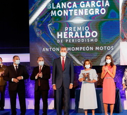Don Felipe entregó a Blanca García, presidenta del Grupo de Comunicación El Progreso el Premio Antonio Mompeón Motos de Periodismo