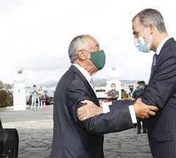 Su Majestad el Rey recibe el saludo del Presidente de la República Portuguesa, Señor Marcelo Rebelo de Sousa