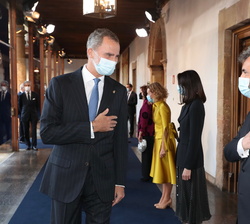 Su Majestad el Rey recibe el saludo Carlos Lesmes, Presidente del Tribunal Supremo y del Consejo General del Poder Judicial