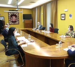 Vista genaral de la sala de reuniones