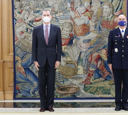 Don Felipe acompañado de André Lanata, Comandante del Mando Aliado de Transformación (SACT)