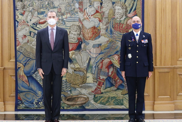 Don Felipe acompañado de André Lanata, Comandante del Mando Aliado de Transformación (SACT)