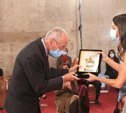 Su Majestad la Reina entrega el premio de Investigación Médica 2020 a Miguel Beato del Rosal
