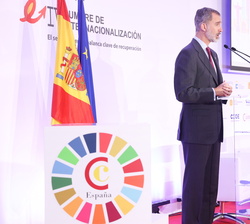 Su Majestad el Rey durante su intervención en la clausura de la IV Cumbre de Internacionalización