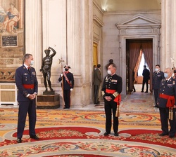 Su Majestad el Rey al inicio de la audiencia