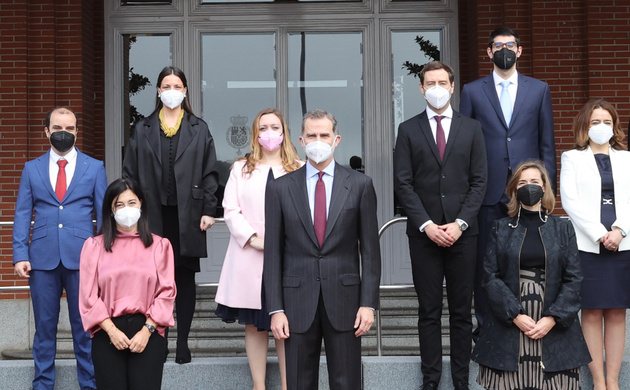 Don Felipe junto a la XXXII Promoción del Cuerpo Superior de Interventores y Auditores de la Administración de la Seguridad Social