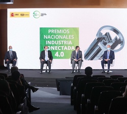 Un momento durante la celebración de la mesa redonda "Industria 4.0"