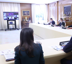 Don Felipe y Doña Letizia presiden la reunión ordinaria de la Comisión Delegada de la Fundación Princesa de Girona