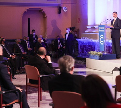 Don Felipe dirigió unas palabras a los asistentes a la cumbre empresarial