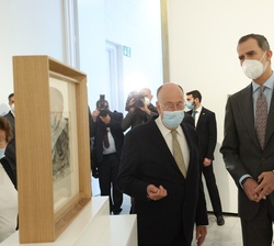 Don Felipe y Doña Letizia durante la visita