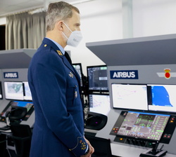 Don Felipe ante los Simuladores RPAS (Sistema Remotamente Tripulado)