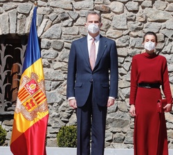 Don Felipe y Doña Letizia durante el recibiento oficial