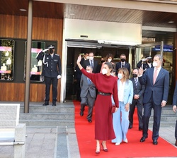 Los Reyes a la salida del Comú de Andorra la Vella